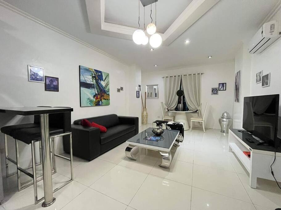 Kandi Big 1 Bedroom King Bed, Free Housekeeping, Wi-Fi Ángeles Exterior foto