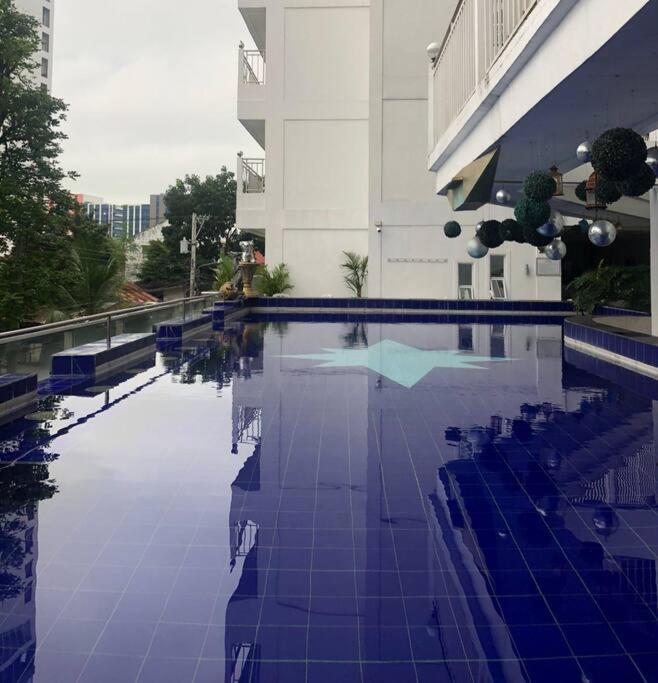 Kandi Big 1 Bedroom King Bed, Free Housekeeping, Wi-Fi Ángeles Exterior foto